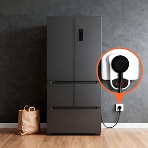 Protector de Voltaje Universal con Pantalla LED de Voltaje, Enchufe UK de 220V, Protección Contra Sobretensión y Bajo Voltaje - Product Image 6