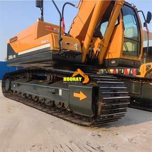 Excavatrice sur chenilles hydraulique Hyundai 220LC-9S d'occasion, modèle 2018, 20 tonnes, moteur 140 kW, boîte de vitesses, pompe, capacité de la benne de 1,1 m³ - Product Image 6