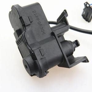 FHAWKEYEQ Nouveau moteur d'actionnement de verrouillage de la porte de remplissage du réservoir de carburant VW pour Jetta 6 B6 <span class=keywords><strong>Golf</strong></span> <span class=keywords><strong>7</strong></span> <span class=keywords><strong>GTI</strong></span> <span class=keywords><strong>R32</strong></span> Rabbit 56D 810 773C (24cm) - Product Image 4