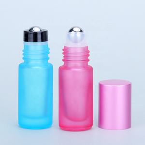 Fabrik Großhandel 5ml Regenbogen Farbe Rolle auf Glasflasche Kosmetische Essenz Öl Augen <span class=keywords><strong>massage</strong></span> Roller Ball Probe Parfüm behälter - Product Image 5