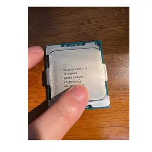 Novo processador Intel i9-7980XE Extreme 18 núcleos 4.5Ghz Turbo SR3RS LGA-2066 X299