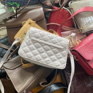 批发二手奢华包包 女士时尚品牌包 混合女士品牌二手包包打包 - Product Image 4