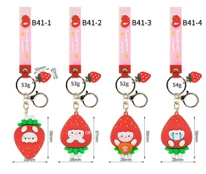 Nuovo portachiavi in plastica con logo personalizzato 3d creativo portachiavi con design alla fragola