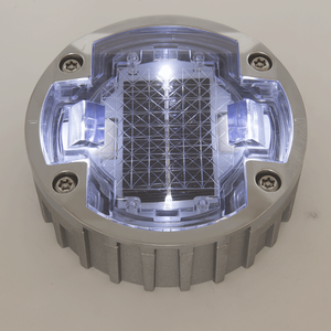 Солнечные дорожные светоотражатели: стационарные пластиковые светодиодные желтые светоотражающие дорожные колпачки на солнечных батареях - Product Image 1