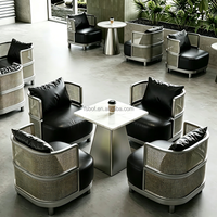 Fauteuil lounge en maille tissée respirante avec table d'appoint ronde en marbre et coussin vert sauge – Mobilier de café – Vente en gros aux États-Unis