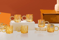 Ensemble de 6 tasses à eau en verre avec poignée en perles d'ambre transparent de luxe léger et sculpté pour mariage ou cadeau