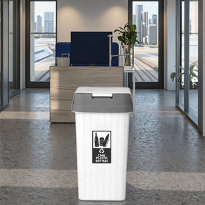 Poubelle 13L blanche élégante avec couvercle de pressage Offre Spéciale d'achat conforme à la loi japonaise - Product Image 1