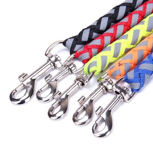Guinzaglio e Pettorina Imbottiti in Nylon Riflettente con Fibbie per Cani di Piccola e Media Taglia - Passeggiate Notturne - Product Image 4