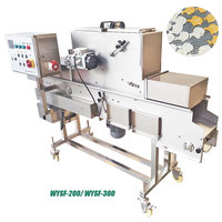 Machine de revêtement de farine de pain d'arrosage de poudre de livraison rapide pour le gâteau de poisson de patty de burger