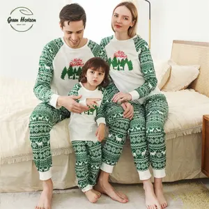 家庭配套套装长袖圣诞驯鹿树睡衣圣诞家庭睡衣