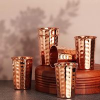 Tasses en acier inoxydable du voyageur à vin en cuivre martelé or rose 18oz pour la vodka précieuse Bleu Storm Jiu Jiu Phoenix Vodka