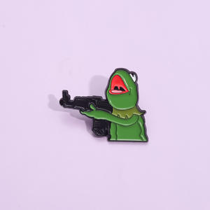 Broche grenouille en métal personnalisée, cœur brillant, broche en émail doux, insigne de revers d'animal de dessin animé mignon pour tireurs d'élite, occasions de Pâques, coulée - Product Image 1