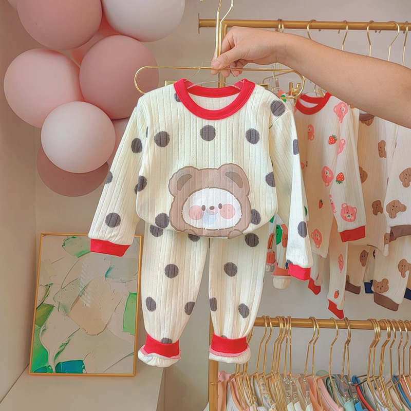 Jacquard con punti neri