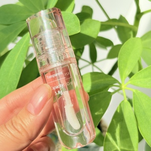 Nouveau <span class=keywords><strong>Tube</strong></span> de Rouge à Lèvres Liquide Rose Transparent 2026 à Faible MOQ, Vente en Gros, Tubes Vides de Gloss à Lèvres avec Pinceau, Marque Personnalisée - Product Image 1