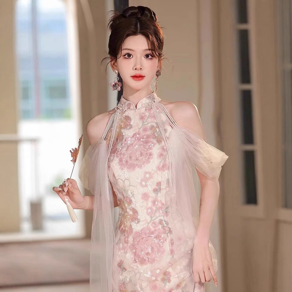 Authentic Elegance: Timeless pink cheongsam dress for Discerning Buyers