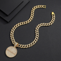 Bijoux de mode Hip Hop pour hommes grand Izable Logo pendentifs glacés collier cubain lien chaîne médailles pendentifs et breloques