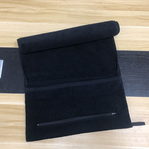 Asciugamano da Palestra Ingrosso 100% Cotone 40*100cm Nero <span class=keywords><strong>con</strong></span> Tasca a Zip e Logo Personalizzato - Product Image 4
