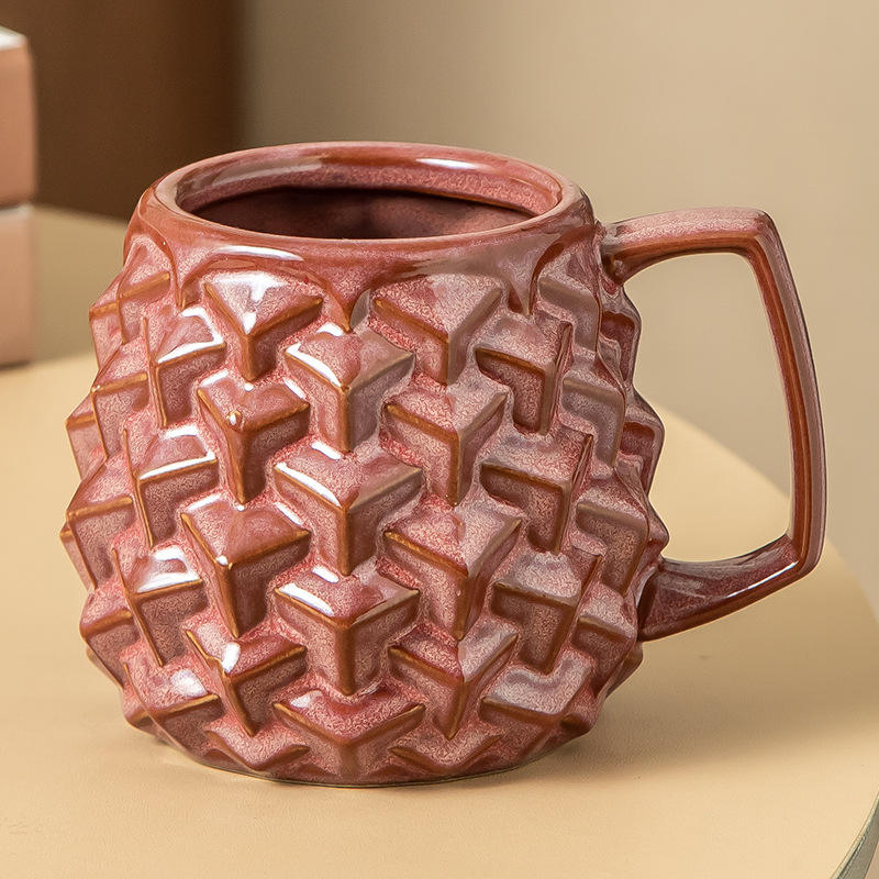 ถ้วยทรงข้าวหลามตัดลายภูเขาและทะเลดินเหนียวสีแดง