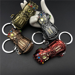 Marvel's Avengers Thanos Infinity Gloves 7,5 cm en alliage de zinc, forme 3D, imperméable, léger, porte-clés, emballage individuel - Product Image 4