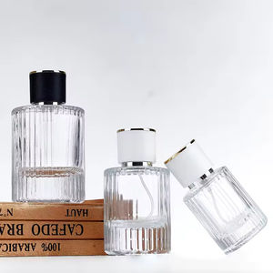 Atomizador de Perfume de Vidrio Minimalista Recargable, con Diseño Texturizado Chic, una Opción de Lujo para Entusiastas de las Fragancias - Product Image 3