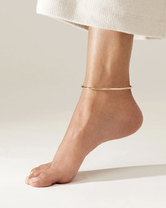 Pulsera <span class=keywords><strong>de</strong></span> Tobillo Minimalista <span class=keywords><strong>de</strong></span> Acero Inoxidable con Baño <span class=keywords><strong>de</strong></span> Oro <span class=keywords><strong>de</strong></span> 14K para Mujer, Accesorio Versátil <span class=keywords><strong>de</strong></span> Alta Gama para el <span class=keywords><strong>Pie</strong></span> - Product Image 2