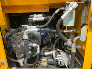 Excavadora VOLVO 140 Usada de Alta Calidad, Modelo 2024, Tipo Oruga, Rendimiento Duradero, Buenas Componentes Principales, Motor, 1 Año de Garantía Posventa - Product Image 4