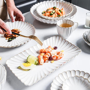 Fabricant de vaisselle en céramique tournée au four de conception moderne traitant des bols en chrysanthème assiettes à soupe pour les fêtes - Product Image 1