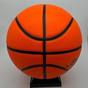 <span class=keywords><strong>Basket</strong></span>-ball lumineux à LED rechargeable de taille 7 pour adultes <span class=keywords><strong>basket</strong></span>-ball en caoutchouc brillant lumineux imprimé de logo personnalisé qui brille dans le noir - Product Image 3