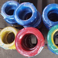 Câble en cuivre flexible à un noyau 0.5-1mm ² (20-17AWG), isolé en PVC pour le câblage domestique