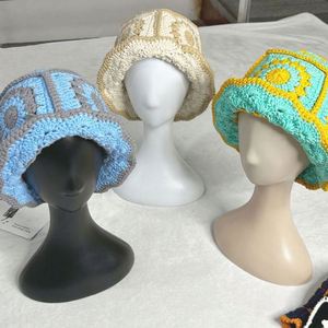 Chapeau Bob Tricoté Main Doux en Crochet Floral pour l'Hiver, Unisexe, Idéal Pêche et Voyage Décontracté - Product Image 5