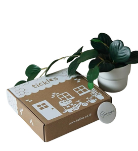 Caja de envío de cartón corrugado cosmético con logotipo personalizado, cajas postales rígidas con ventaja UV de 2mm de espesor con autosellado para ropa de cama - Product Image 1