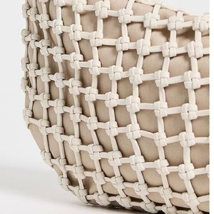 Bolso de Hombro de Cuero Elegante para Mujer, Bolso de Mano Mini con Logotipo Personalizado, Cierre de Cremallera, Moderno, Portátil, para Verano e Invierno - Product Image 3