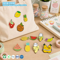 Ensemble de badges 2D personnalisés OEM en émail dur, motifs fruits (pastèque, ananas, banane, pêche), mignons, en métal, pour revers, collection cadeau