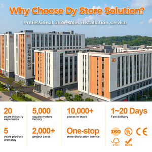 Nuovo Espositore Minimalista Dy Designing con Illuminazione LED Arancione e Bianca, Stand per Abbigliamento Femminile - Product Image 6