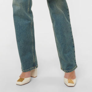 Décolleté eleganti bianche con tacco alto da donna con punta quadrata e cinturino con fibbia alla caviglia - Product Image 6