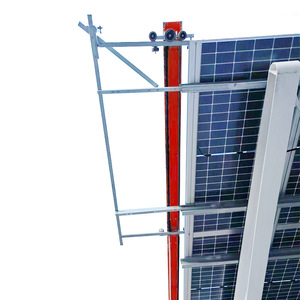 Robot de nettoyage de panneaux photovoltaïques sur chenilles, télécommandé, pour centrales solaires - Product Image 3