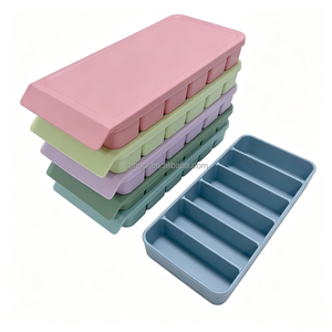 Bac à glaçons en silicone empilable de qualité alimentaire, large et long, 4 portions, sans BPA, à démoulage facile, avec couvercle, pour boissons congelées - Vente en gros - Product Image 5