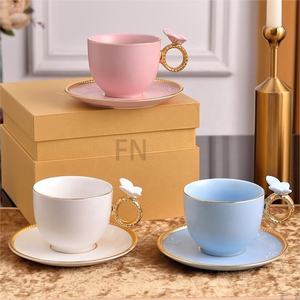Ensemble de tasses à thé en porcelaine artisanale de luxe, tasse à café en porcelaine fine et soucoupe - Product Image 1
