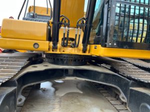 Excavadora CAT 323GC Usada en Buen Estado, Excavadora de Orugas Mediana Caterpillar 323GC, Cumple con el Estándar de Emisiones Tier 3 para Exportación - Product Image 3