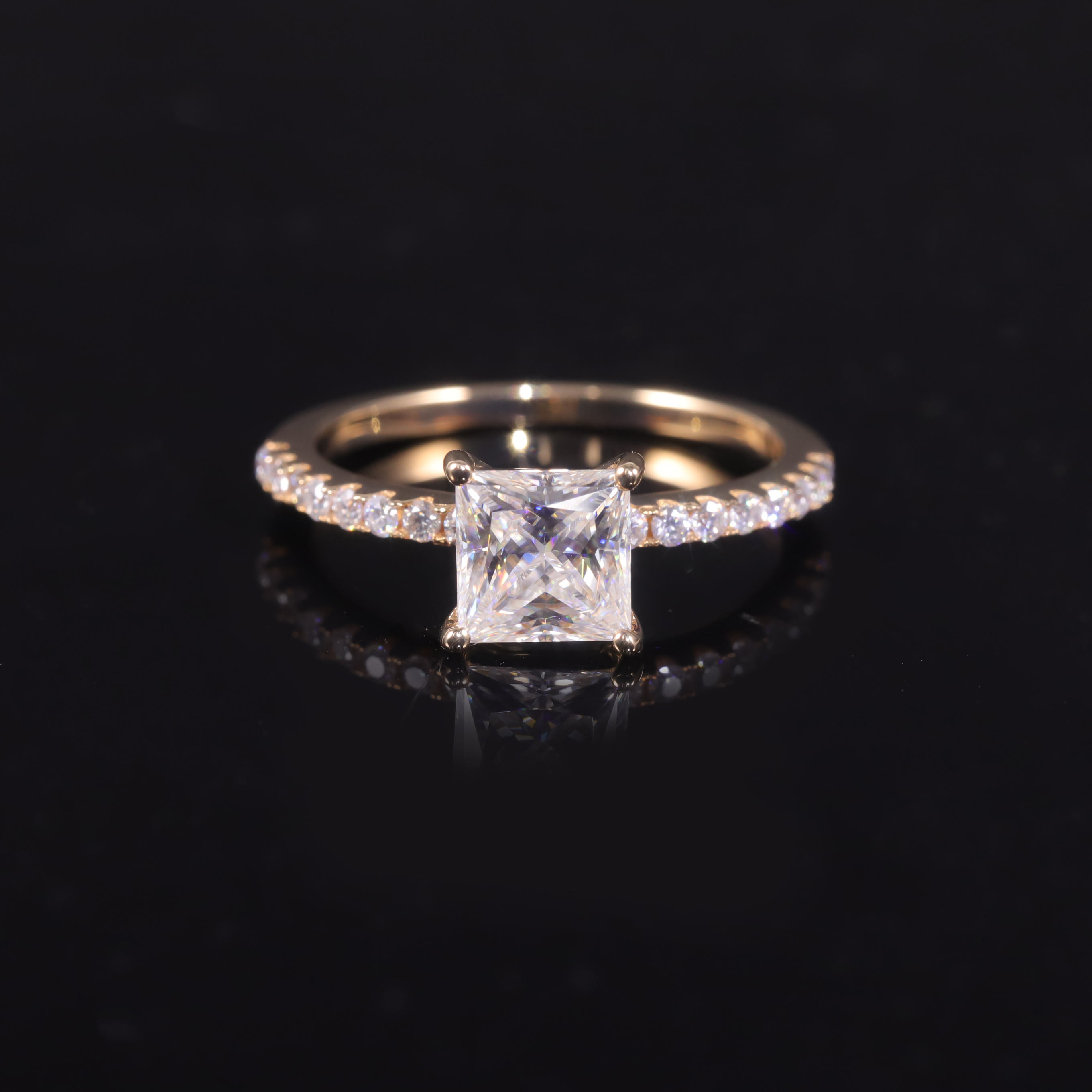 9K + Moissanite