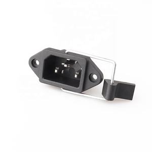 Toma de corriente alterna de entrada de conector IEC60320 C14 de con guía única y <span class=keywords><strong>Pilar</strong></span> de fijación para electrodomésticos - Product Image 1