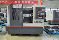 Tour CNC horizontal de précision 4 axes Taïwanais TCK46 TCK46Y avec moteurs pas à pas, conception à banc incliné, système de commande Fanuc