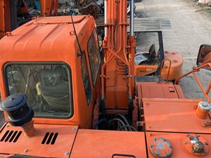 รถขุดตีนตะขาบ DOOSAN DH130W/DH150W เครื่องยนต์ดีเซล ระบบไฮดรอลิก ราคาประหยัด เหมาะสำหรับโครงการในเมือง น้ำหนักเครื่อง 26000 กก. - Product Image 6