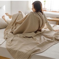 Couverture en peluche unie douce 100% coton gaufré en gros Sublimation Couverture de sieste de bureau pour la décoration de la maison