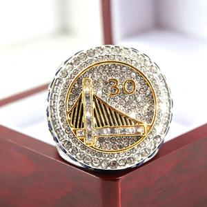 Anillo <span class=keywords><strong>de</strong></span> Campeonato <span class=keywords><strong>de</strong></span> los Golden State Warriors 2015 al por Mayor, Anillo <span class=keywords><strong>de</strong></span> Aleación del Campeonato Nacional <span class=keywords><strong>de</strong></span> Baloncesto <span class=keywords><strong>de</strong></span> EE. UU. - Product Image 5
