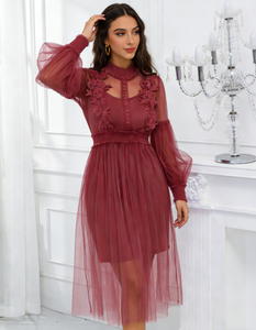 เดรสลำลองทรงเอไลน์สีแดงสไตล์ฝรั่งเศส ไซส์พลัส แต่งลูกไม้ แขนทรงโคม เอวธรรมชาติ ความยาวระดับชา เหมาะสำหรับฤดูร้อน - Product Image 3