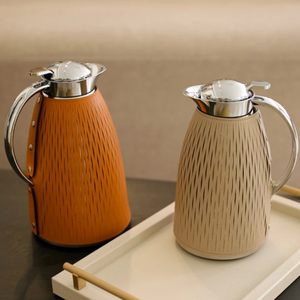 Housse en cuir pour thermos à thé, manchon de protection pour carafe isotherme Kamila, étui pour carafe à eau pour café - Product Image 1