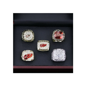 Anillo Conmemorativo Retro Clásico de Alta Calidad del Campeonato de los Detroit Red Wings de <span class=keywords><strong>1986</strong></span>, 1997, 1998, 2002 y 2008 - Product Image 1