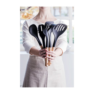 Set di Utensili da Cucina Nordic Cacillo 5 Pezzi con Manico in Legno, Strumenti Antiaderenti per Mescolare e Servire - Product Image 1