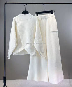 Traje deportivo para <span class=keywords><strong>mujer</strong></span>, novedad de otoño 2026, conjunto informal de dos piezas de marca de gama alta supercaliente con capucha genuina - Product Image 4